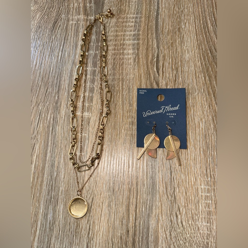 Trendy Gold tone stacked pendant necklace & earrings set cute TikTok viral